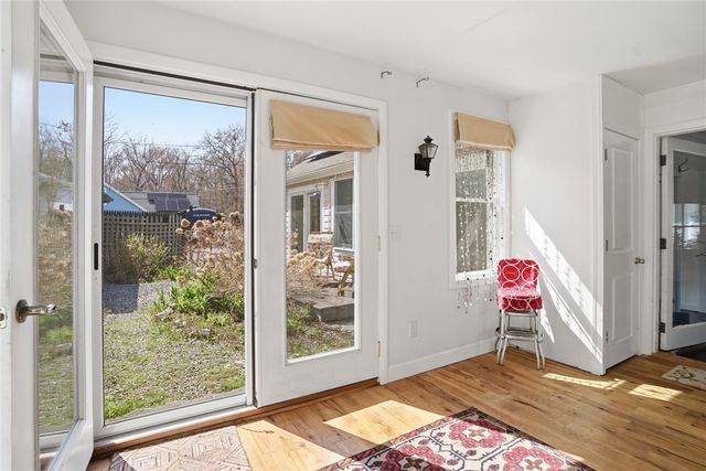 25 Fried Avenue, Bristol, RI 02809