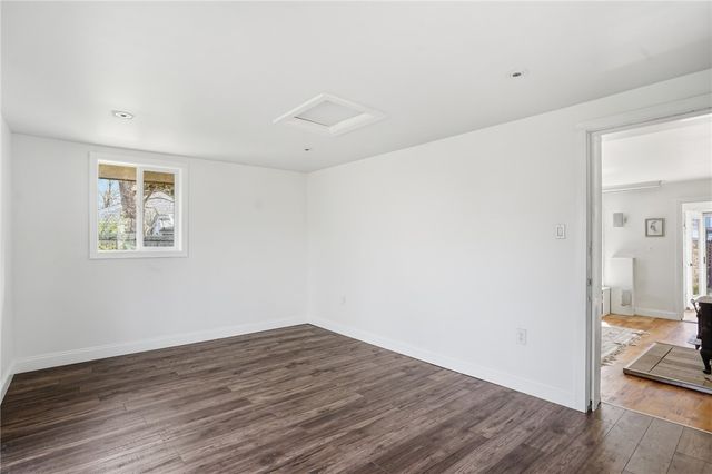 25 Fried Avenue, Bristol, RI 02809