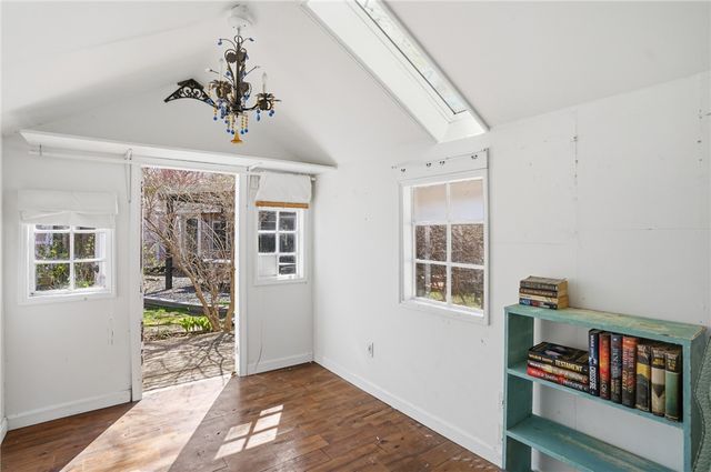 25 Fried Avenue, Bristol, RI 02809