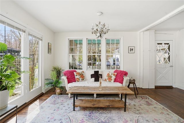 25 Fried Avenue, Bristol, RI 02809