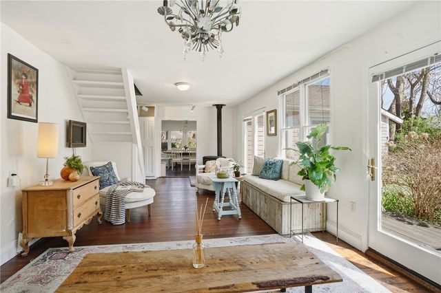 25 Fried Avenue, Bristol, RI 02809