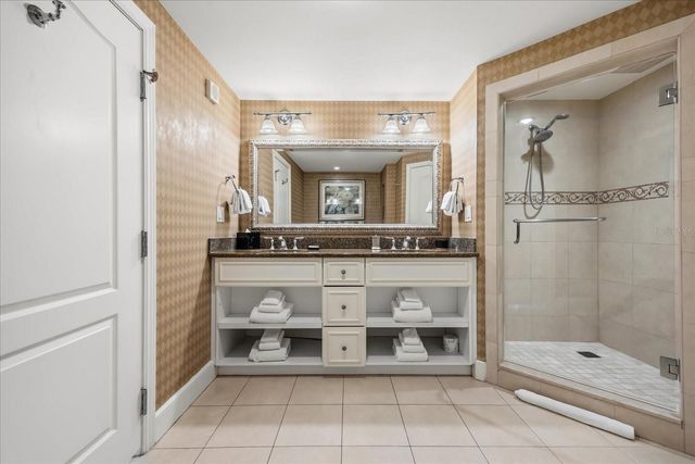 7593 GATHERING DRIVE 702, Reunion, FL 34747