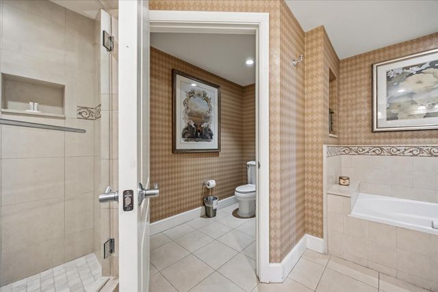 7593 GATHERING DRIVE 702, Reunion, FL 34747