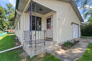 714 E Roland STREET, Oconomowoc, WI 53066