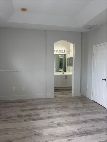 10947 NW 79th St ., Doral, FL 33178