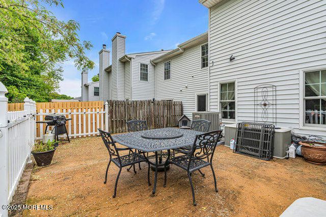 23 Mainsail Square, Freehold, NJ 07728