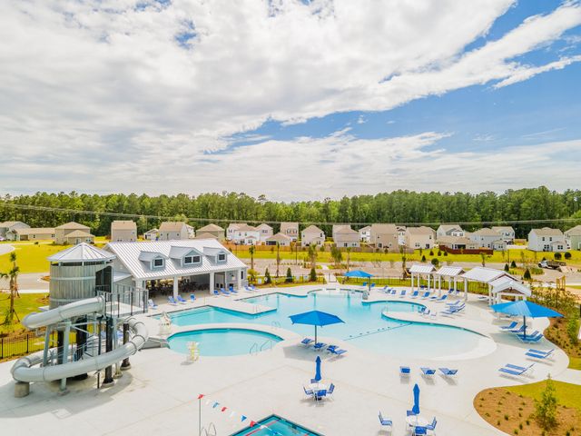 563 Lake Ridge Boulevard, Summerville, SC 29486