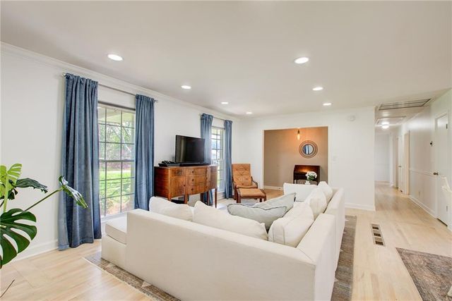 3911 Catalina Drive, Marietta, GA 30066