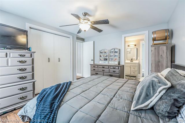 1315 Central Avenue, Howell, MI 48843