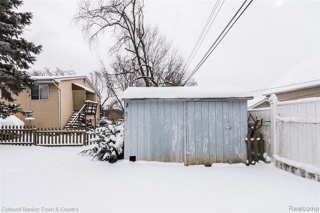 1315 Central Avenue, Howell, MI 48843