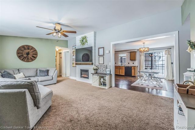 1315 Central Avenue, Howell, MI 48843