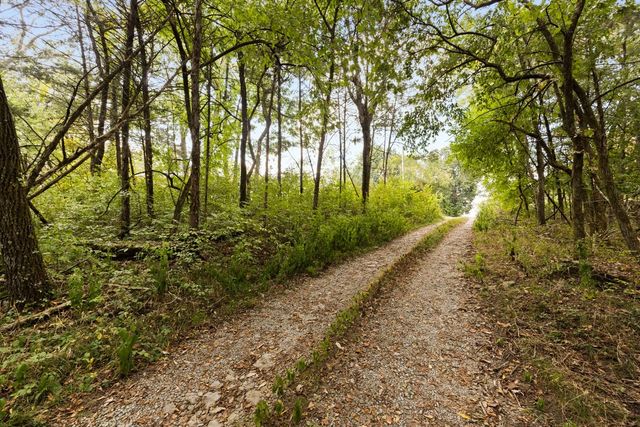 2335 Ariana Ln, Arrington, TN 37014