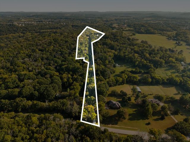 2335 Ariana Ln, Arrington, TN 37014