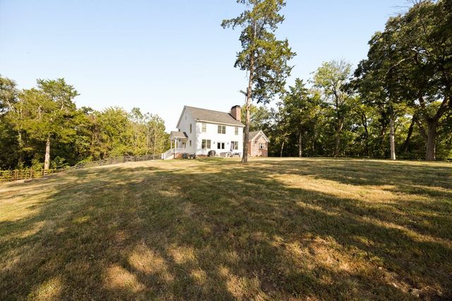 2335 Ariana Ln, Arrington, TN 37014