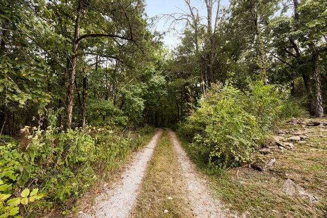 2335 Ariana Ln, Arrington, TN 37014
