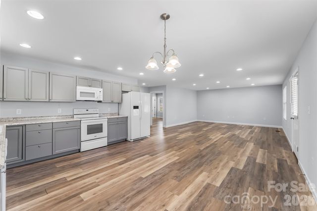 112 Elm Street, Morganton, NC 28655