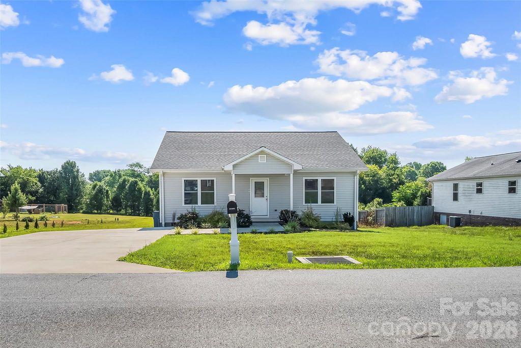 112 Elm Street, Morganton, NC 28655