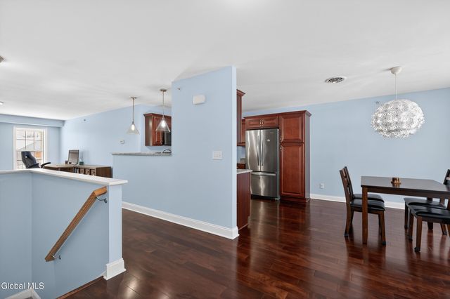 44 Kendall Drive, Bethlehem, NY 12054