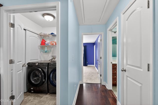 44 Kendall Drive, Bethlehem, NY 12054