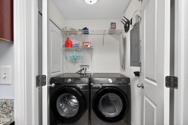 44 Kendall Drive, Bethlehem, NY 12054