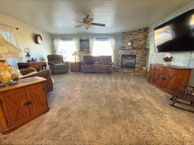 5006 Samantha Lane, Farmington, NM 87402
