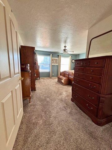 5006 Samantha Lane, Farmington, NM 87402