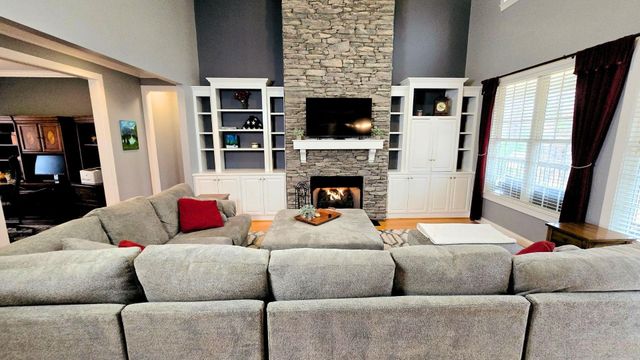 326 Treneholm Way, Woodruff, SC 29388