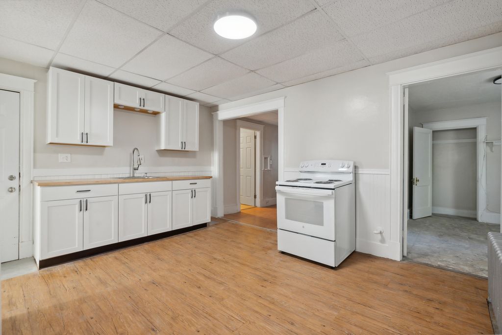 37 Union Street, Lewiston, ME 04240 — photo 5