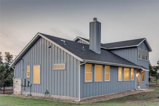 21907 Shotts DR, Spicewood, TX 78669