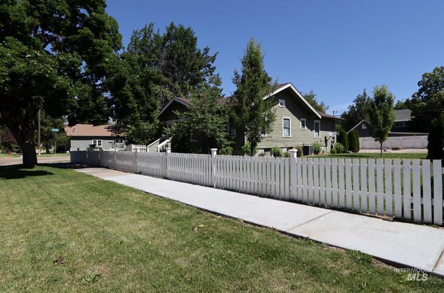 1901 Cleveland Blvd., Caldwell, ID 83605