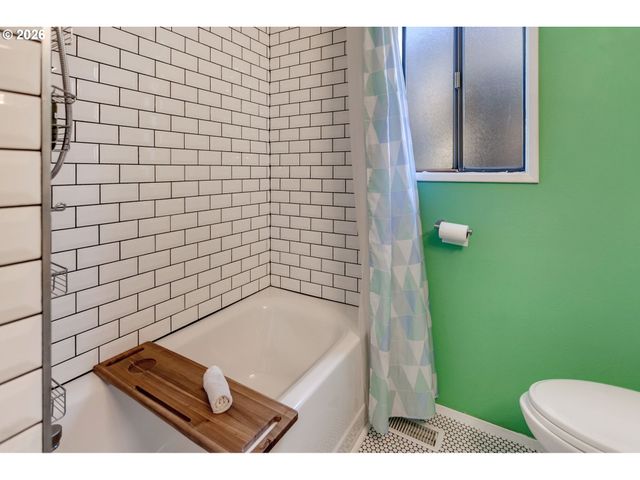 20362 Sw 70TH Ave, Tualatin, OR 97062