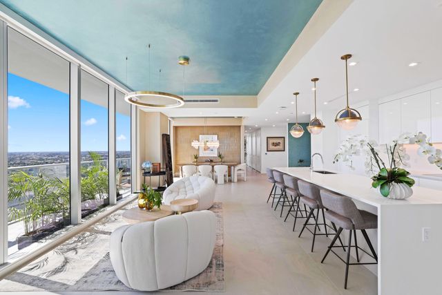 220 Lake Shore Drive 2112, Lake Park, FL 33403