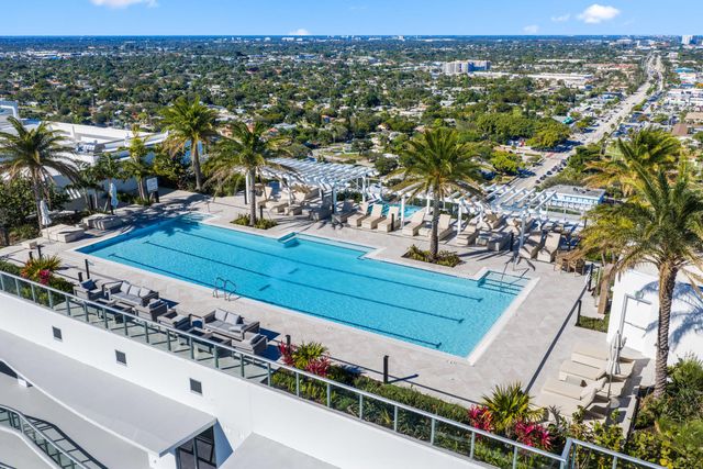 220 Lake Shore Drive 2112, Lake Park, FL 33403