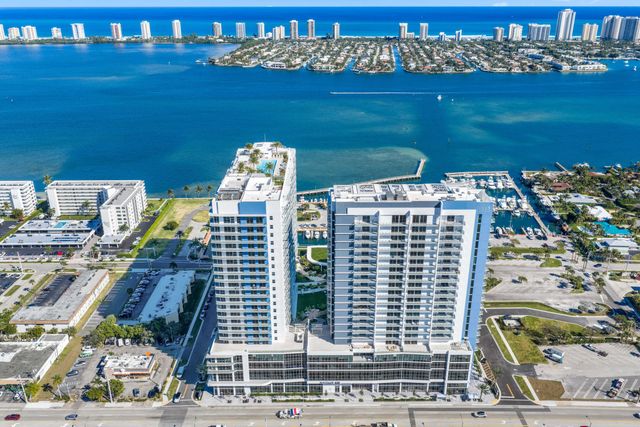 220 Lake Shore Drive 2112, Lake Park, FL 33403