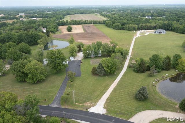 4075 Highway D, Defiance, MO 63341