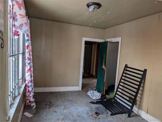 12293 Kilbourne Street, Detroit, MI 48213