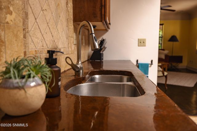 3309 East Street, Las Cruces, NM 88005