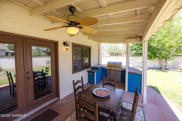 3309 East Street, Las Cruces, NM 88005