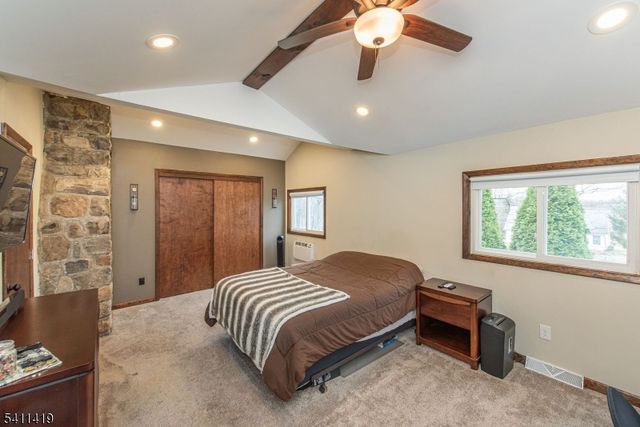 105 Bushwick Ln, Vernon Twp., NJ 07422