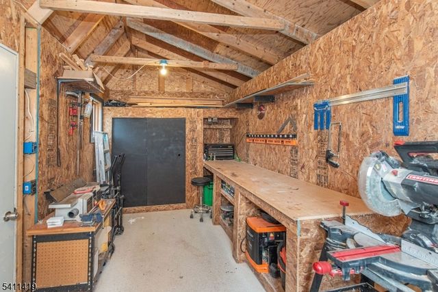 105 Bushwick Ln, Vernon Twp., NJ 07422