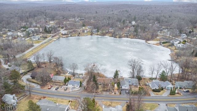 105 Bushwick Ln, Vernon Twp., NJ 07422