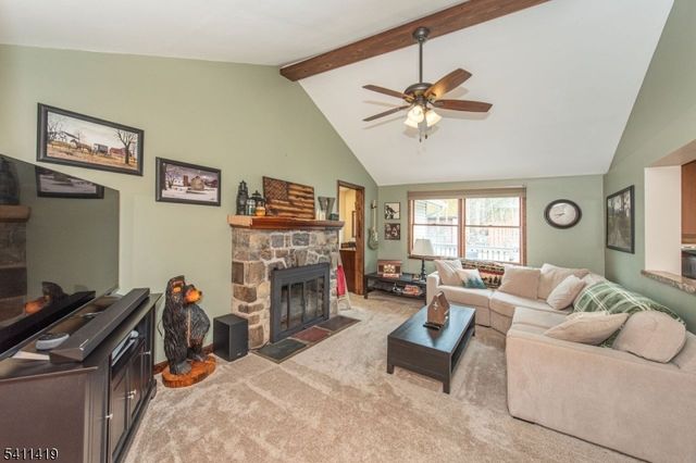 105 Bushwick Ln, Vernon Twp., NJ 07422