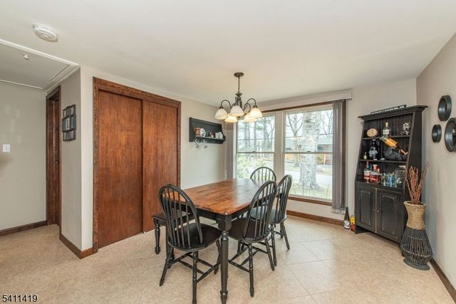 105 Bushwick Ln, Vernon Twp., NJ 07422