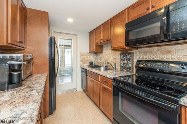 105 Bushwick Ln, Vernon Twp., NJ 07422