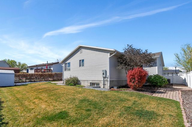 4049 S CASTLE VIEW DR, West Valley City, UT 84128