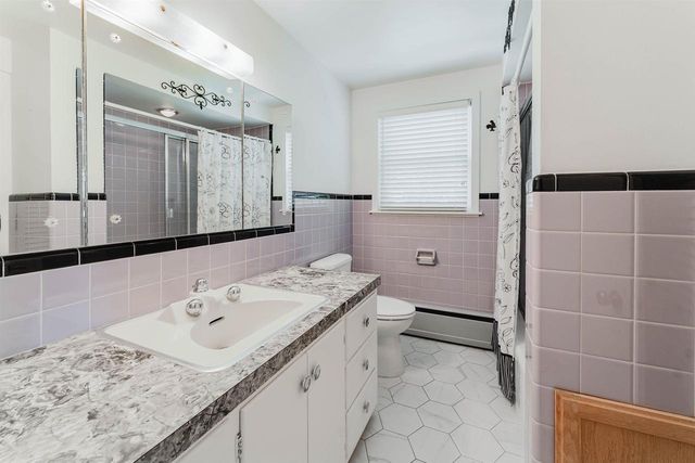 1655 ARIZONA STREET, Oshkosh, WI 54902
