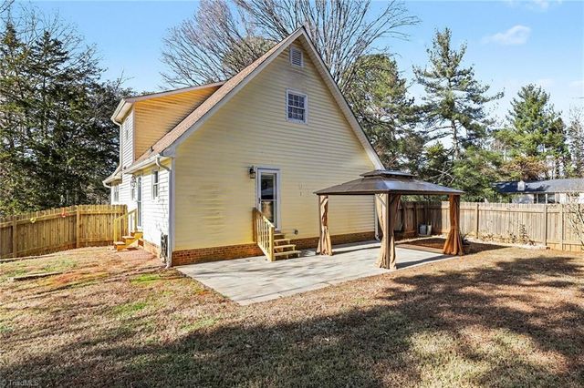 4010 Gracemont Drive, Winston-salem, NC 27106