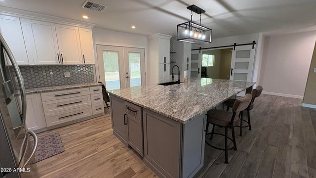 4422 W Greenway Road, Glendale, AZ 85306