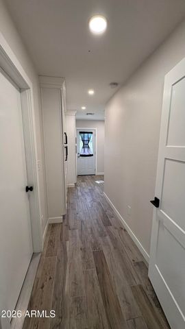 4422 W Greenway Road, Glendale, AZ 85306