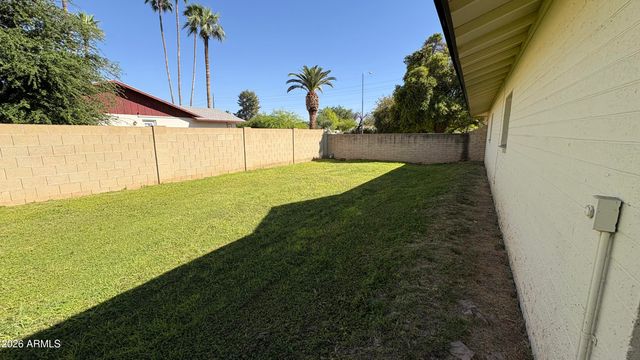 4422 W Greenway Road, Glendale, AZ 85306